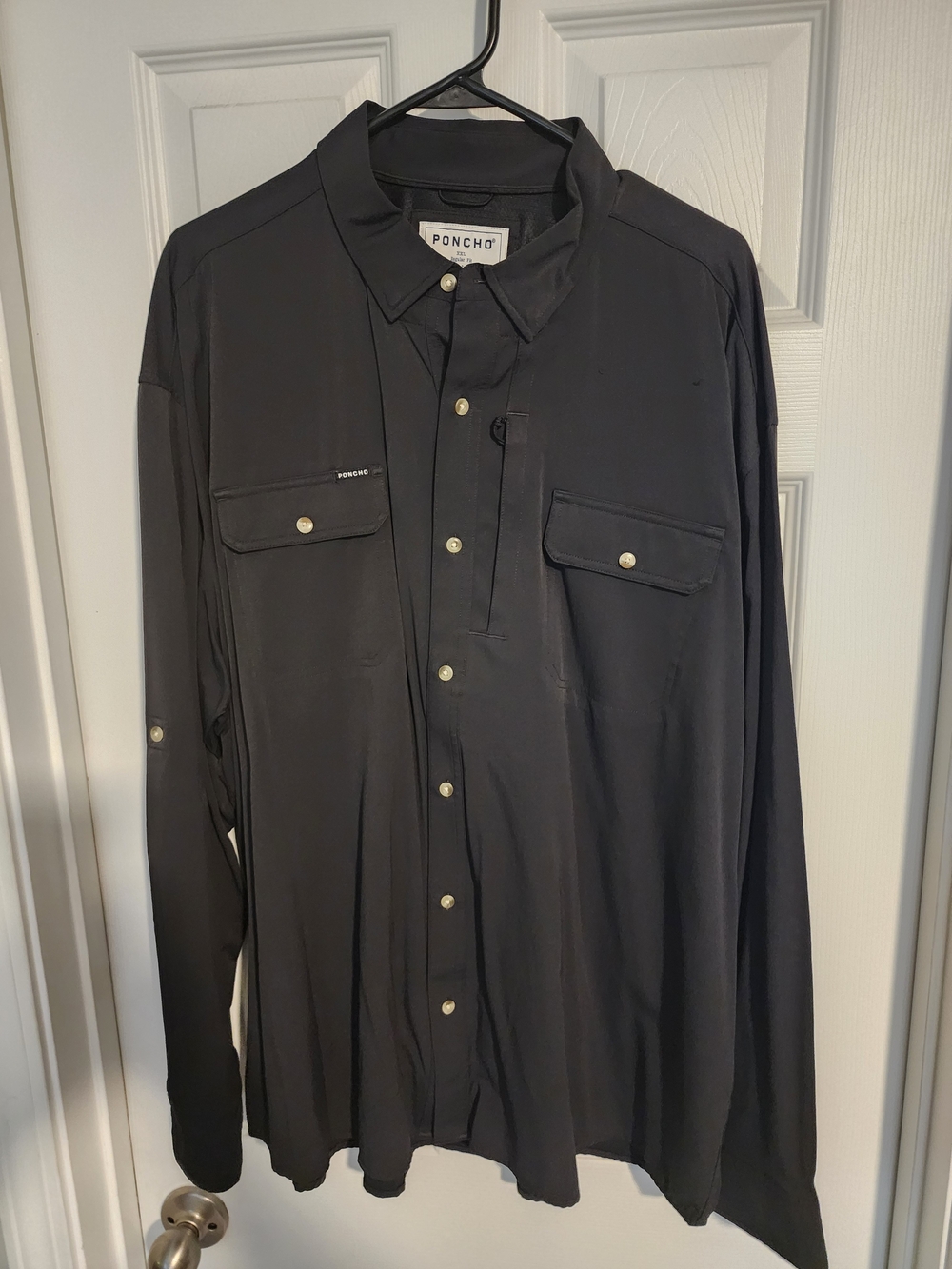 Poncho Men's Black Casual Long-Sleeve Button-Down Shirt